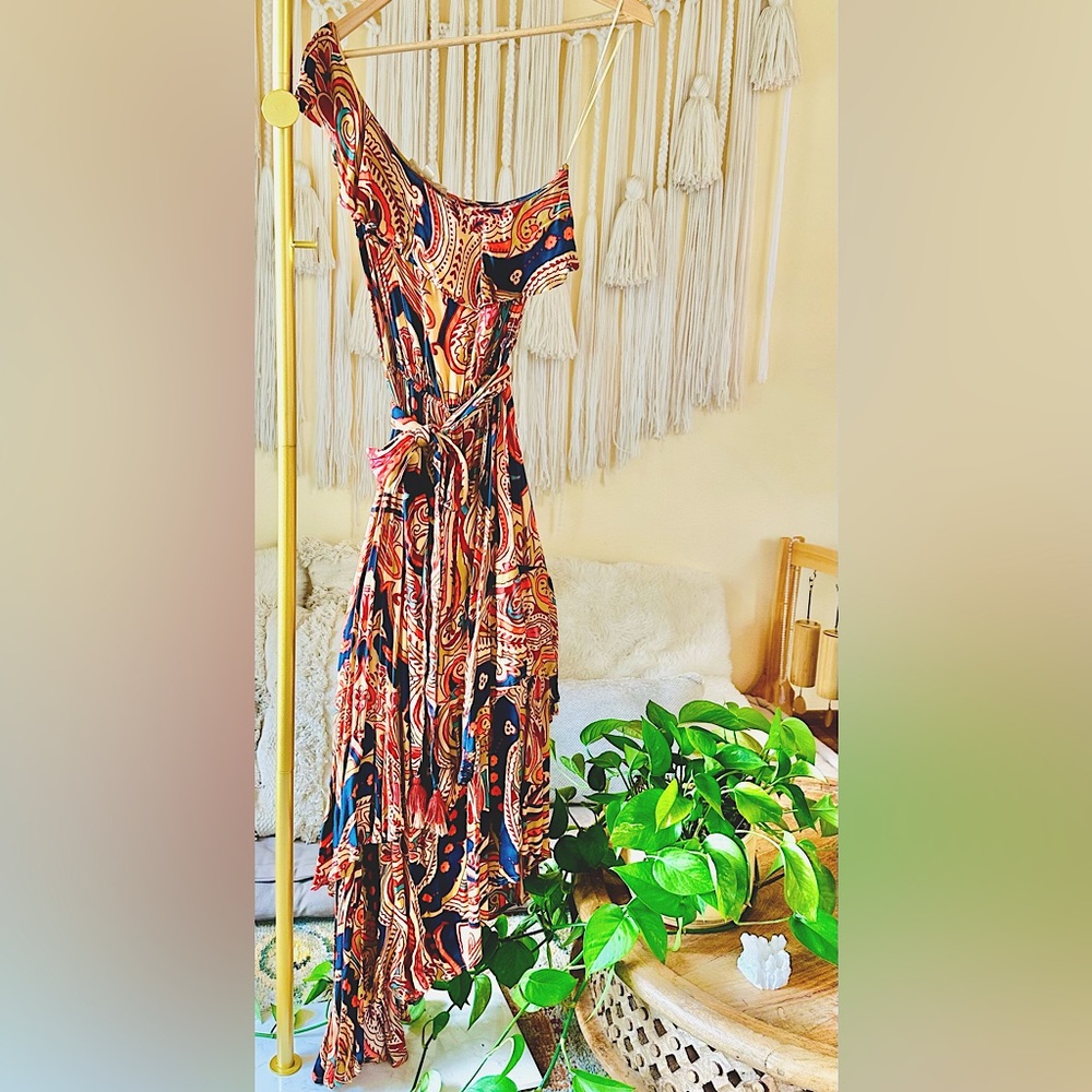 ☀️ Lovestitch Sabina One Shoulder Maxi Dress ☀️ ~ Small